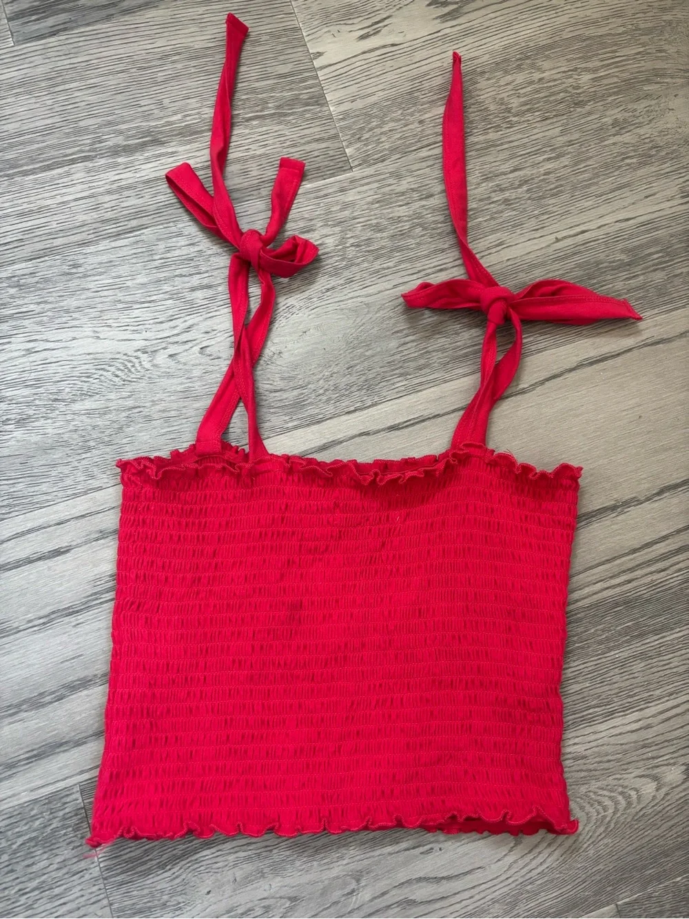 Hollister california red